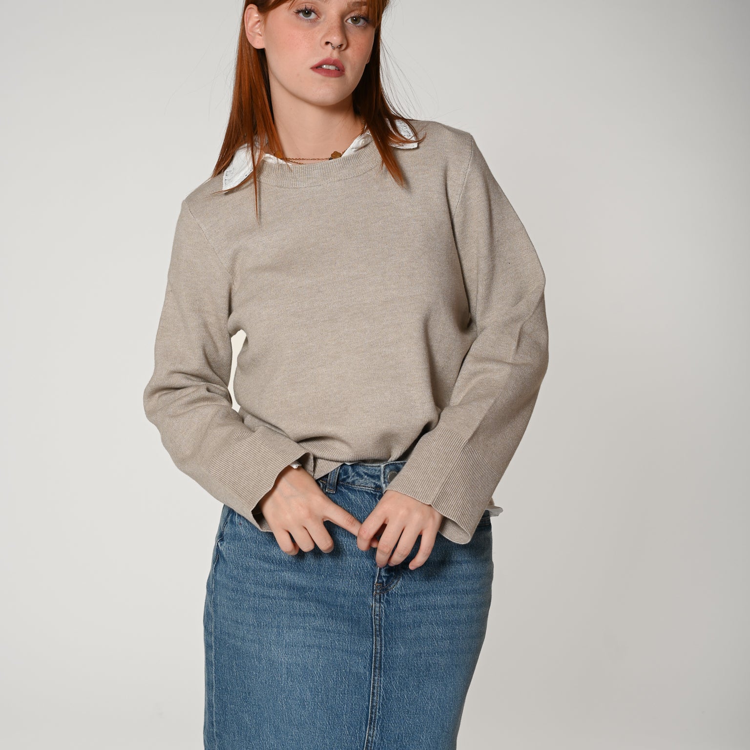 Sweater with wide sleeves