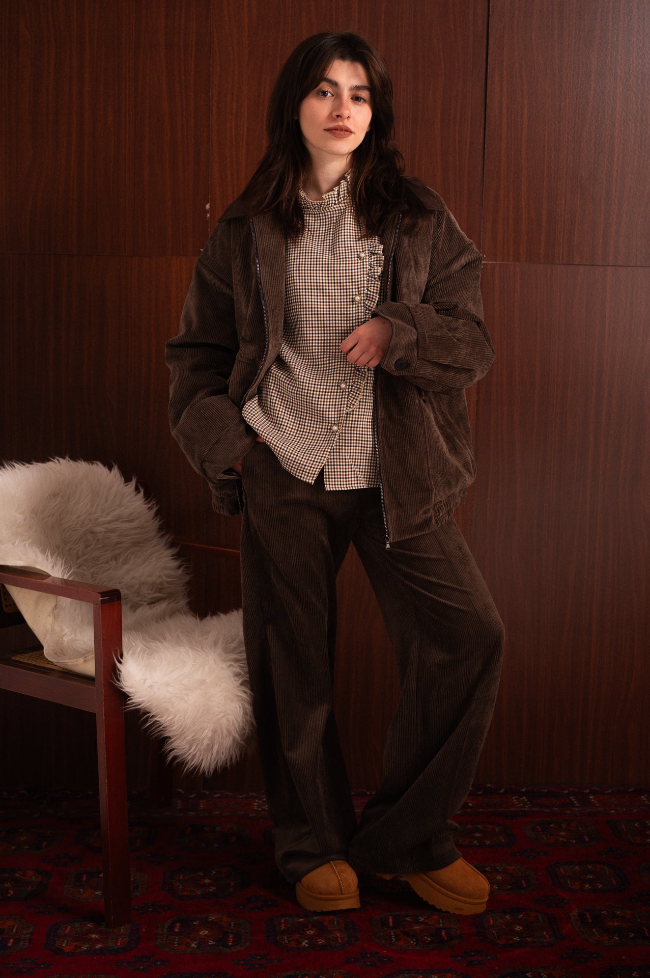 Bomber donna in velluto a coste marrone con colletto a contrasto