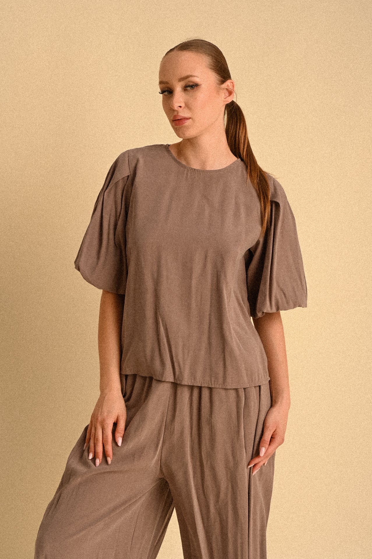Set Sahara Soft – Blusa Balloon & Pantalone Jogger