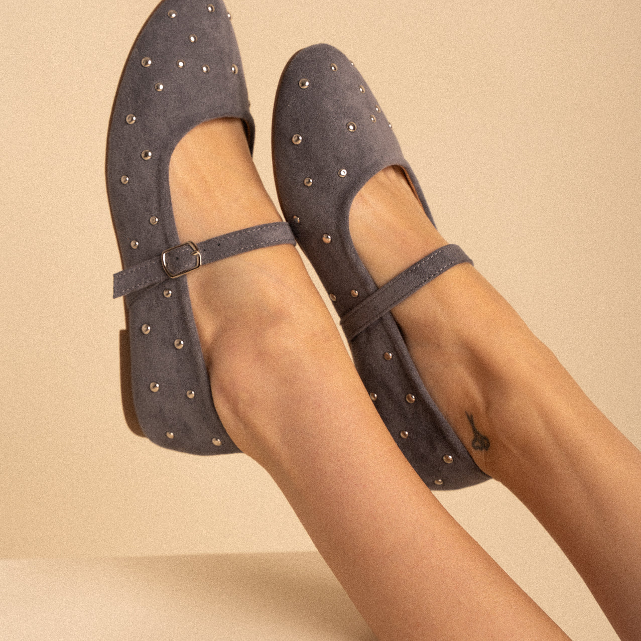 Mary Jane in suede azzurre con Studs