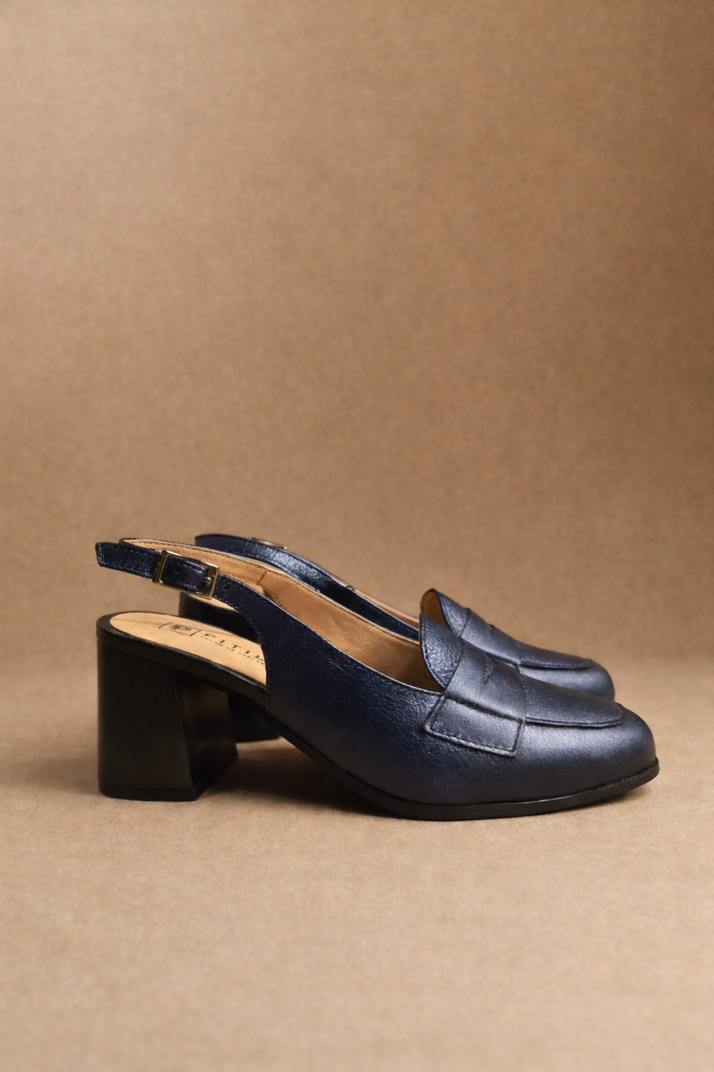 Slingback mocassino Azzurra in pelle blu notte metallizzata con tacco 6 cm 