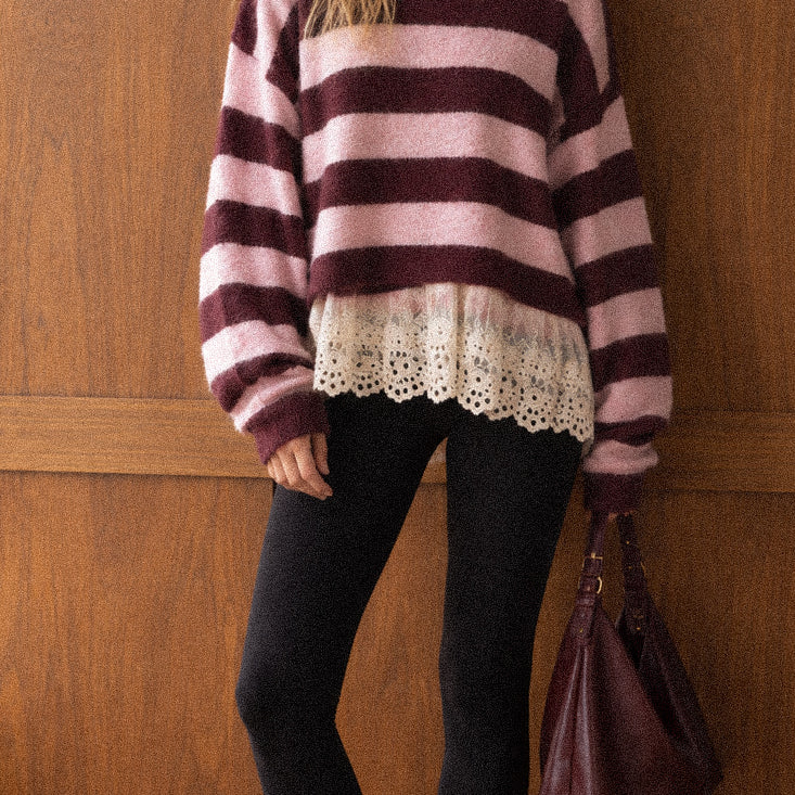 Maglione Donna a Righe Bordeaux e Rosa con Bordo in Pizzo – Esclusiva Online