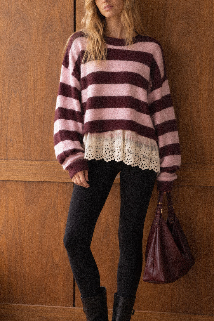 Maglione Donna a Righe Bordeaux e Rosa con Bordo in Pizzo – Esclusiva Online