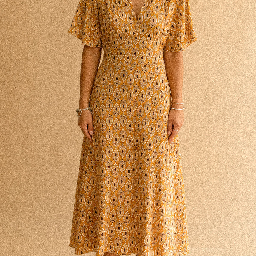 Abito “Golden Paisley” – lungo in viscosa con stampa