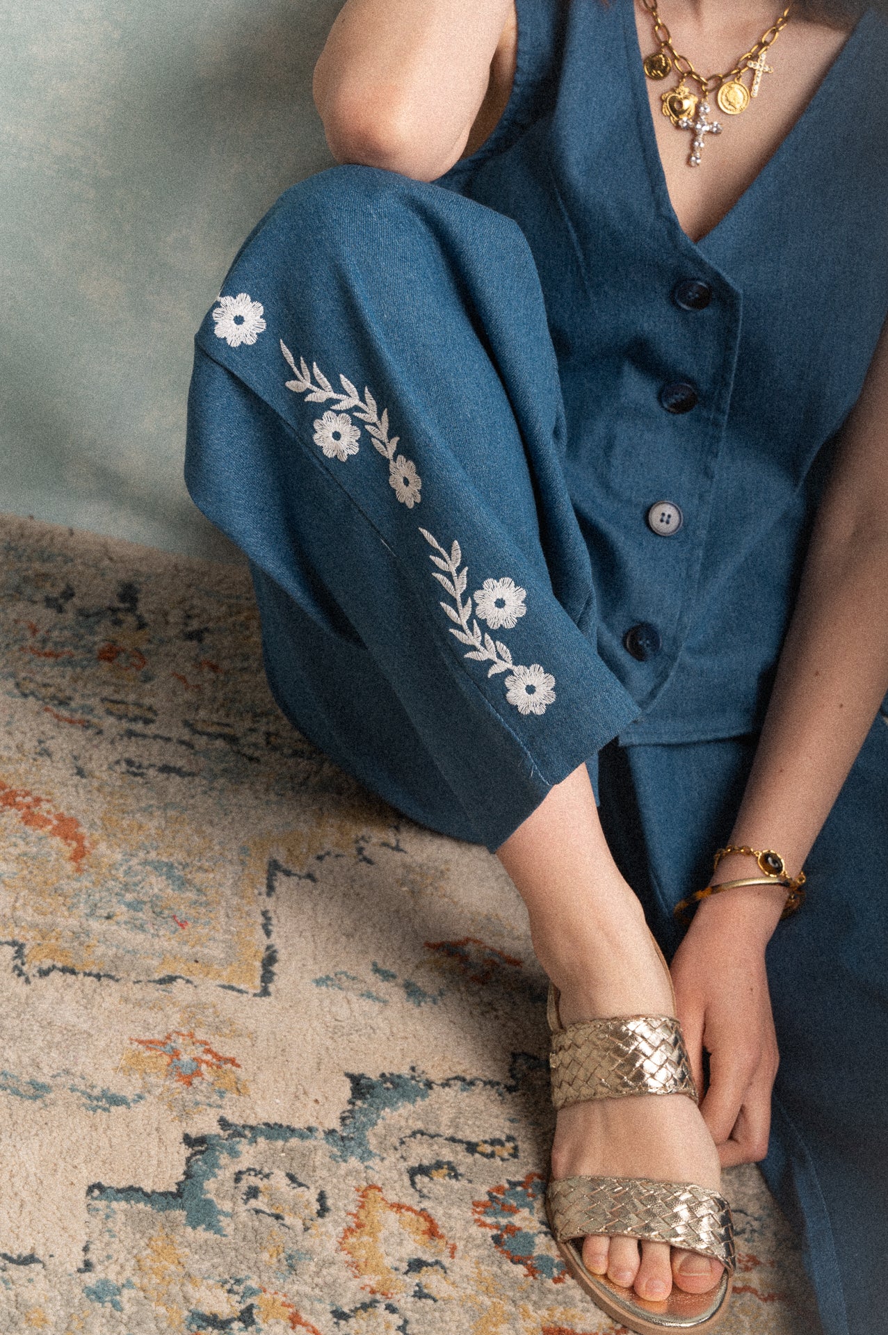 Jeans a palazzo con ricami
