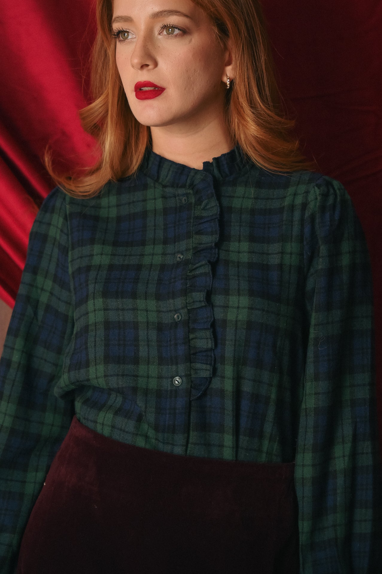 Camicia Donna Tartan Collo Alto con Volant | Blusa Scozzese| Tendenza Preppy