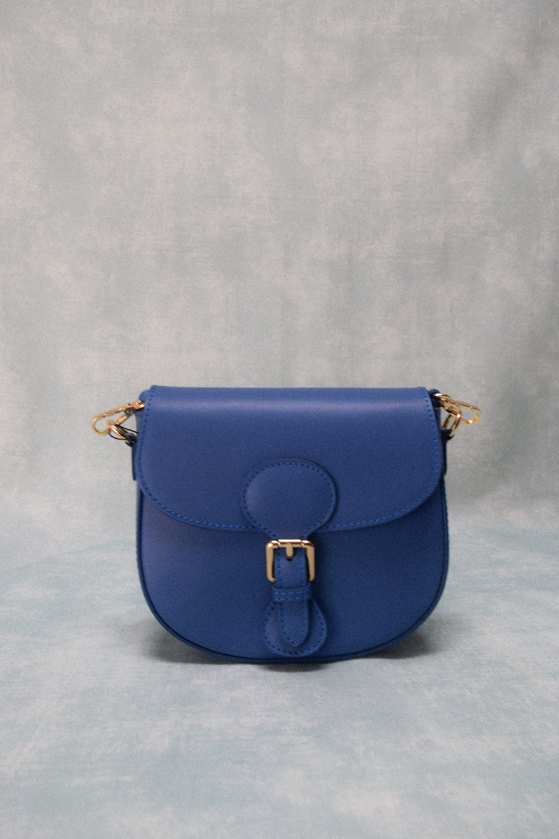 Sofia - pochette in pelle color blu oltre mare