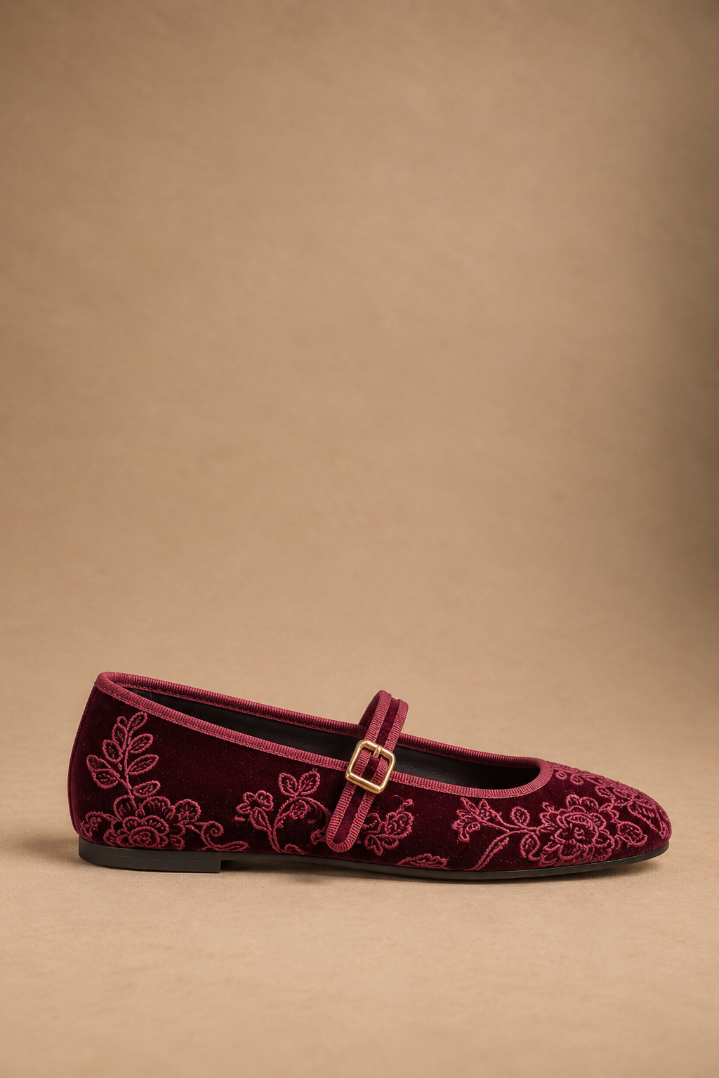 Ballerina Mary Jane Donna in Velluto Bordeaux Ricamato con Cinturino e Fibbia