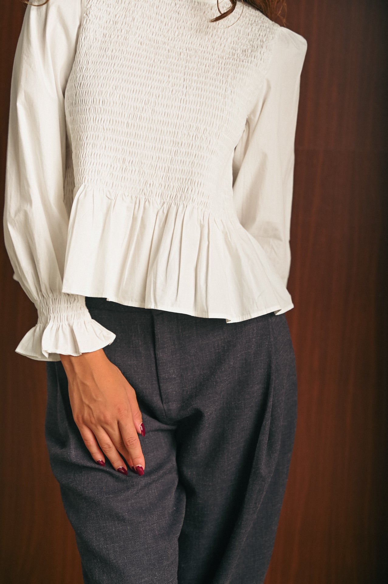 Blusa Donna bianca con Corpino Arricciato e Maniche Voluminose