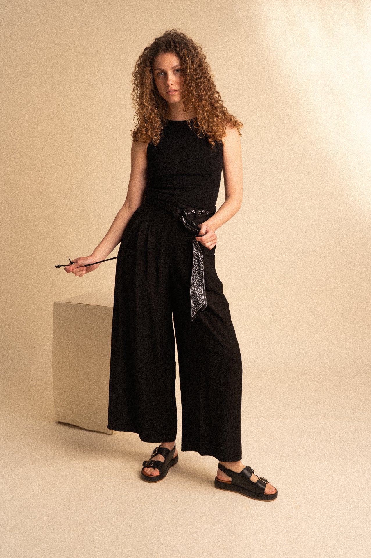 Top Donna nero a Costine in Viscosa Stretch