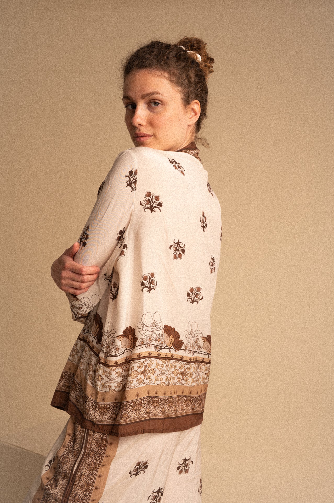 Kimono Donna Fantasia Paisley in Viscosa con Chiusura Frontale – Kimono Elegante Leggero
