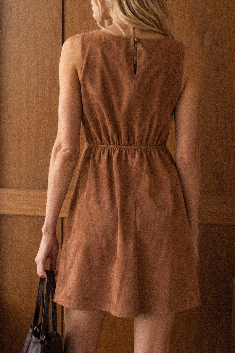 Abito Tina in suede color camel
