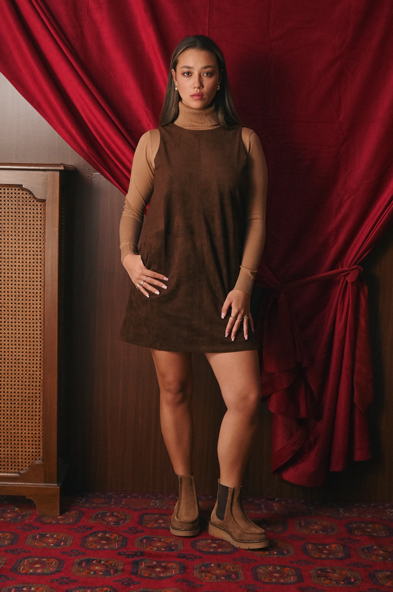 Mini Abito Donna Camoscio Marrone con Tasche | Vestito Smanicato Foderato