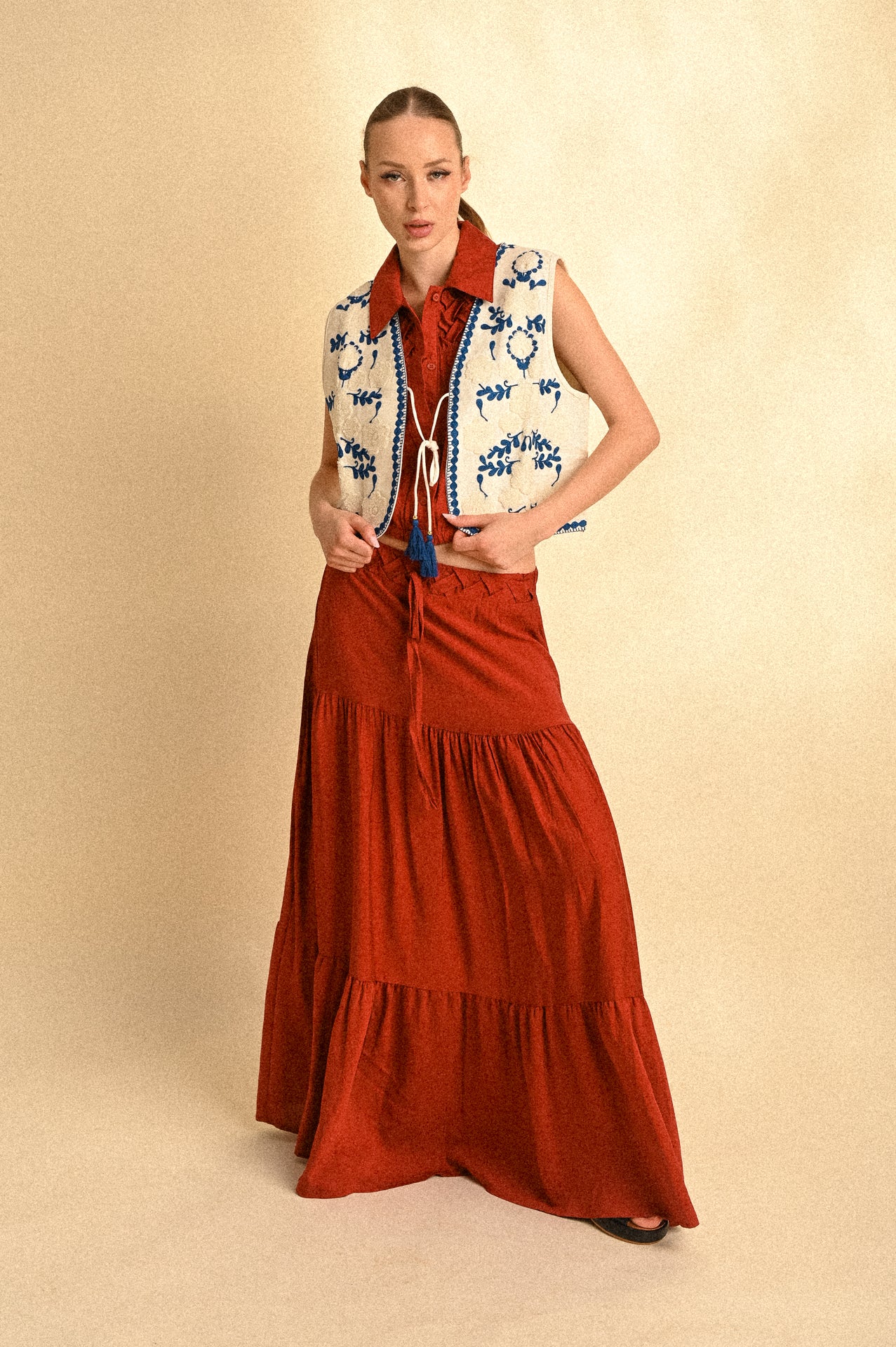 Gilet Marrakech Ricamato in Cotone con Cordino e Nappine Blu Donna
