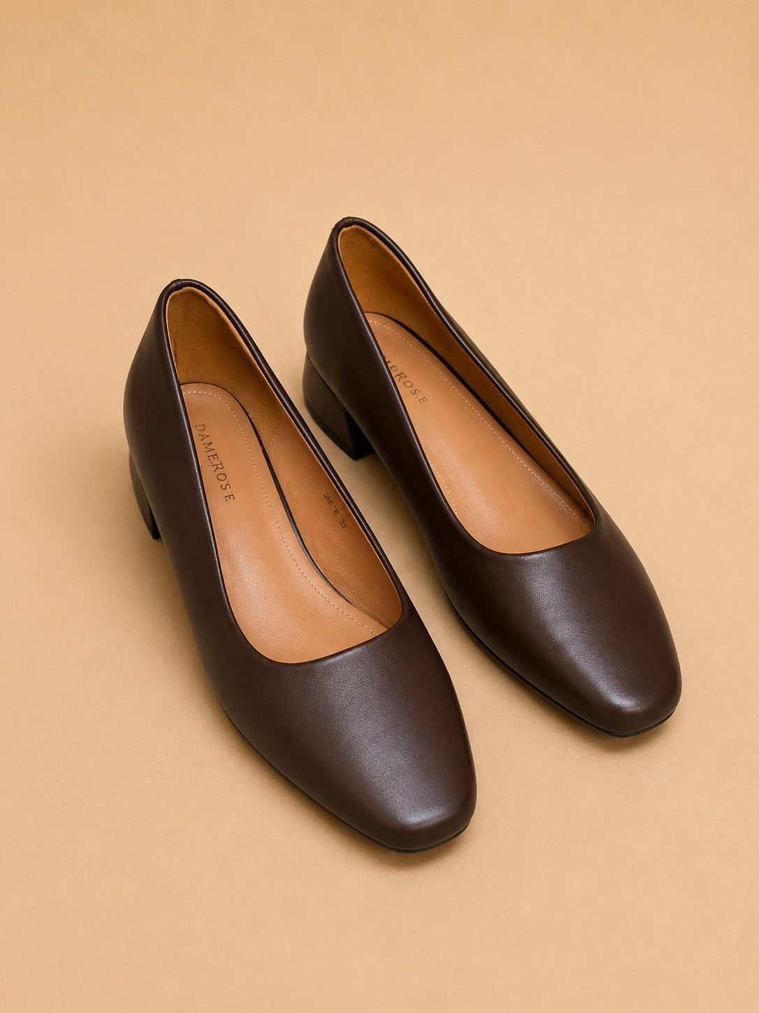 Décolleté “Brown Élégance” Tacco Basso