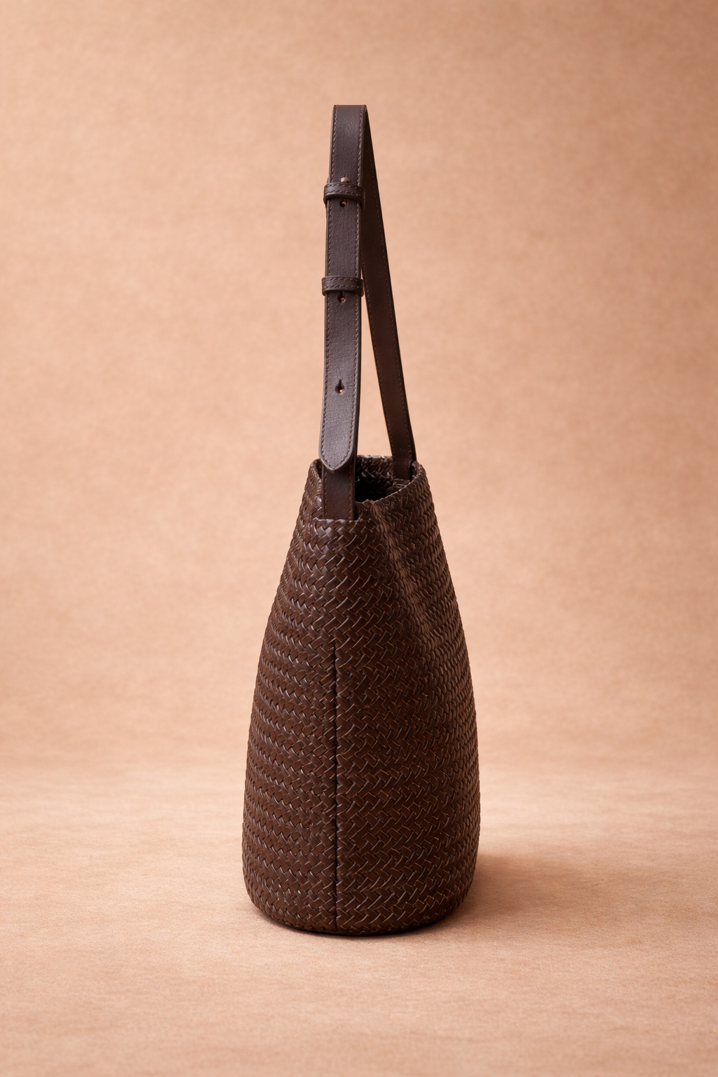 Borsa secchiello in vera pelle intrecciata a mano – Made in Italy | Colore testa di moro