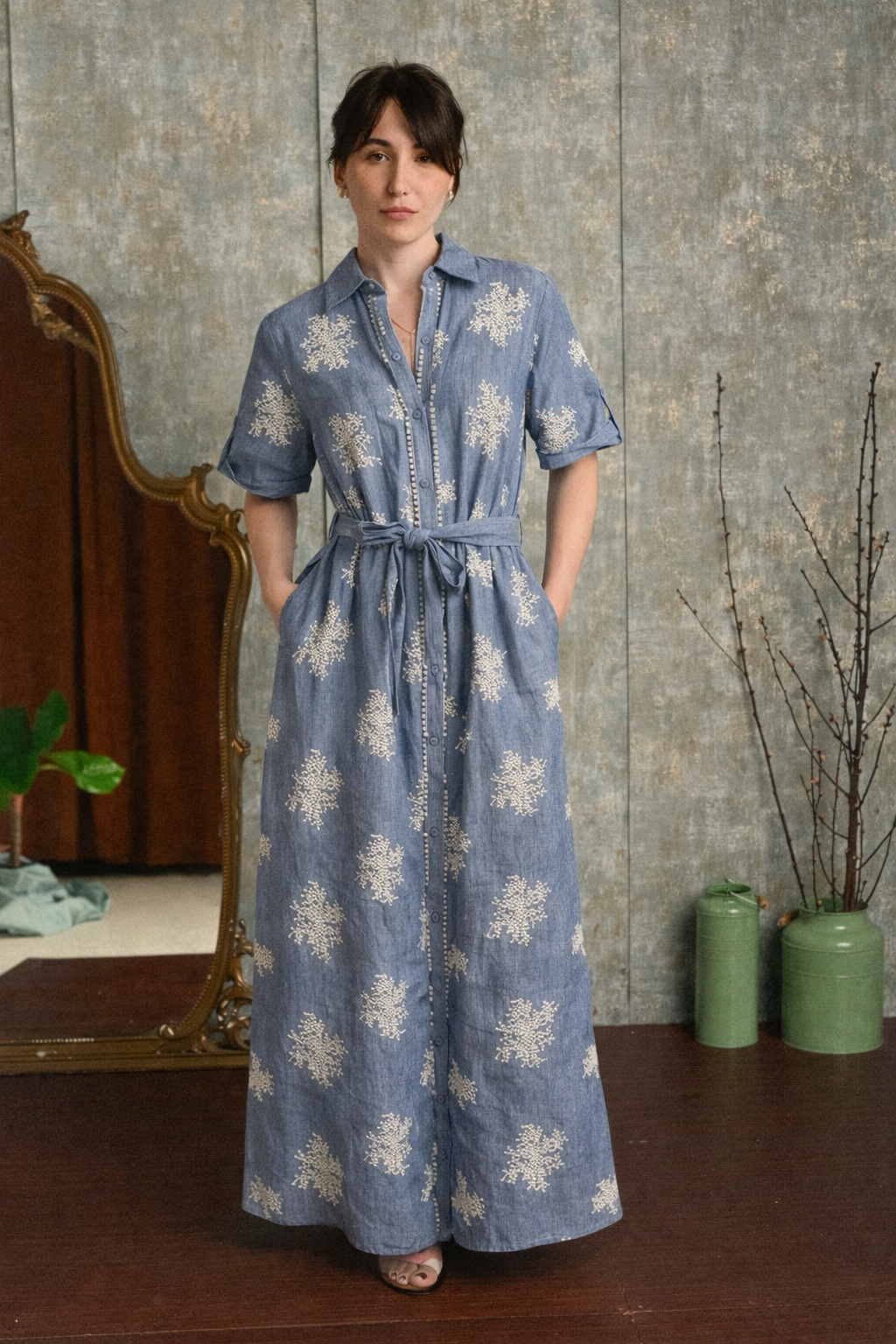 Abito Chemisier Ricamato Giglio in Viscosa e Lino con Cintura