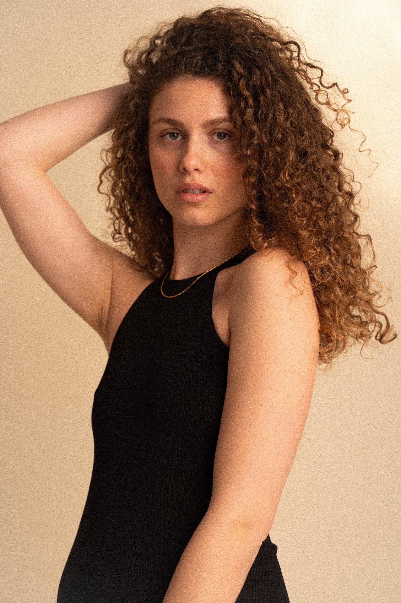 Abito isatis Midi Nero Halter Neck Aderente con Schiena Scoperta