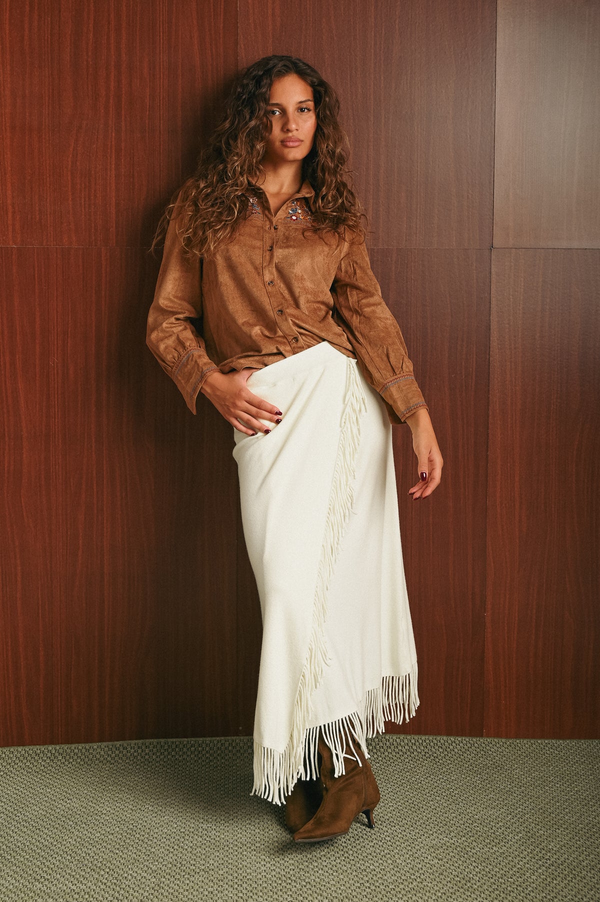 Gonna lunga donna color panna con frange