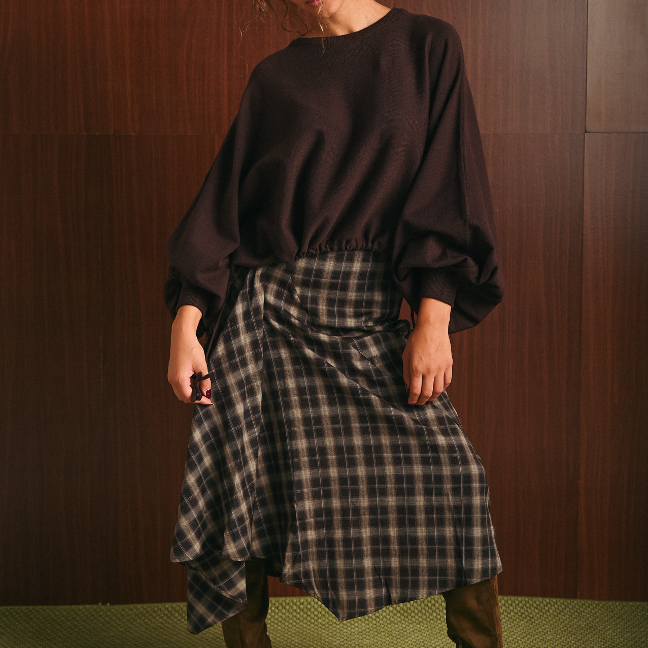 Gonna midi donna a portafoglio asimmetrica in check con zip laterale