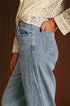 Jeans donna vestibilità regular con borchie laterali – denim chiaro