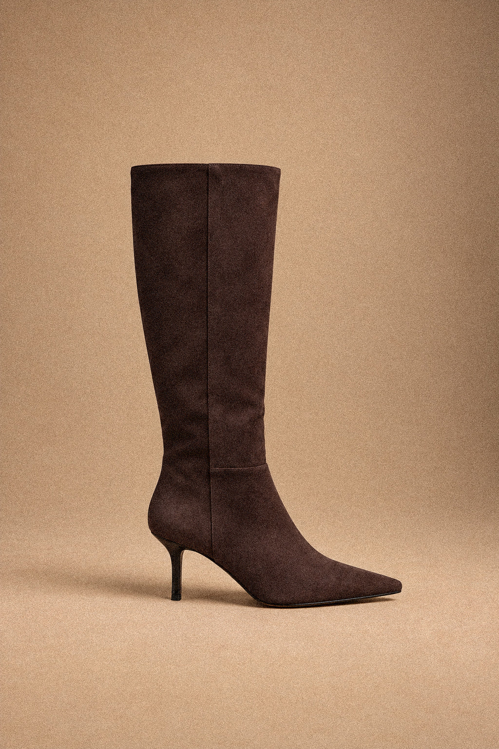 Stivale Donna Marrone Effetto Camoscio a Punta con Tacco 6 cm e Zip Interna