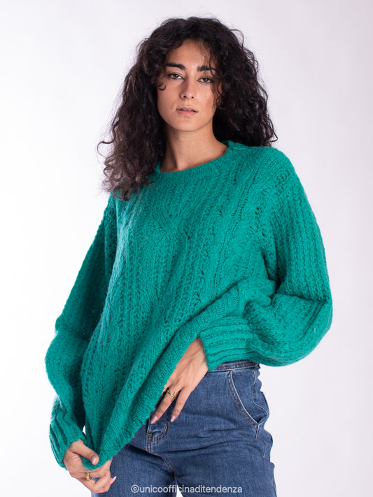 Maglione verde lavorato a maglia